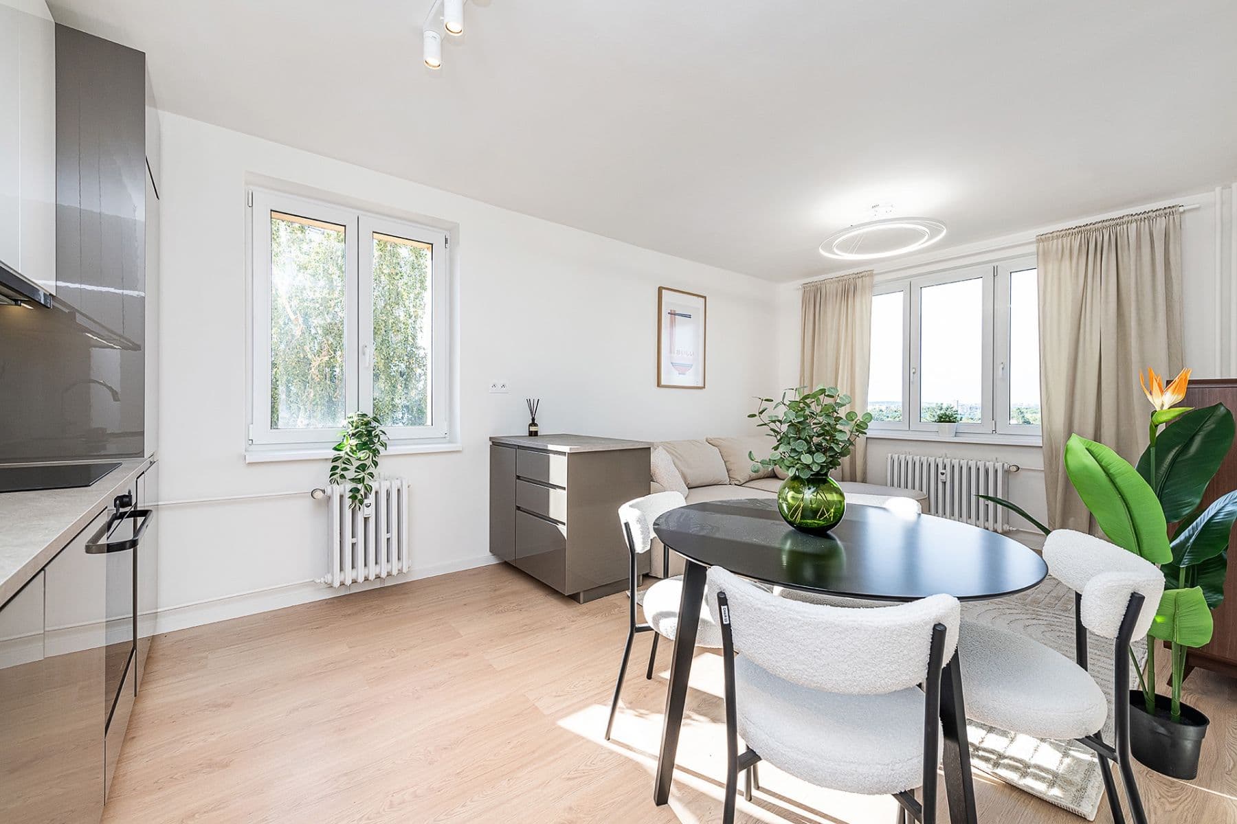 Prodej bytu 4+kk 83 m², Čeljabinská, Praha, Praha Prodej bytu 4+kk 83 m², Čeljabinská, Praha, Praha