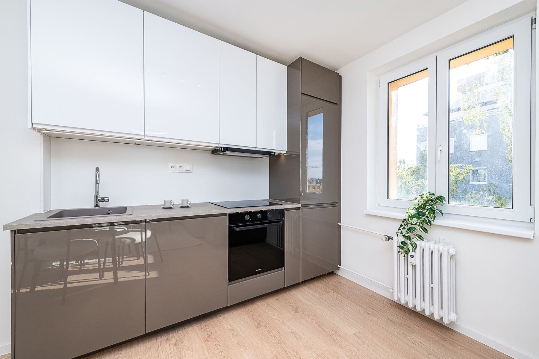 Prodej bytu 4+kk 83 m², Čeljabinská, Praha, Praha Prodej bytu 4+kk 83 m², Čeljabinská, Praha, Praha