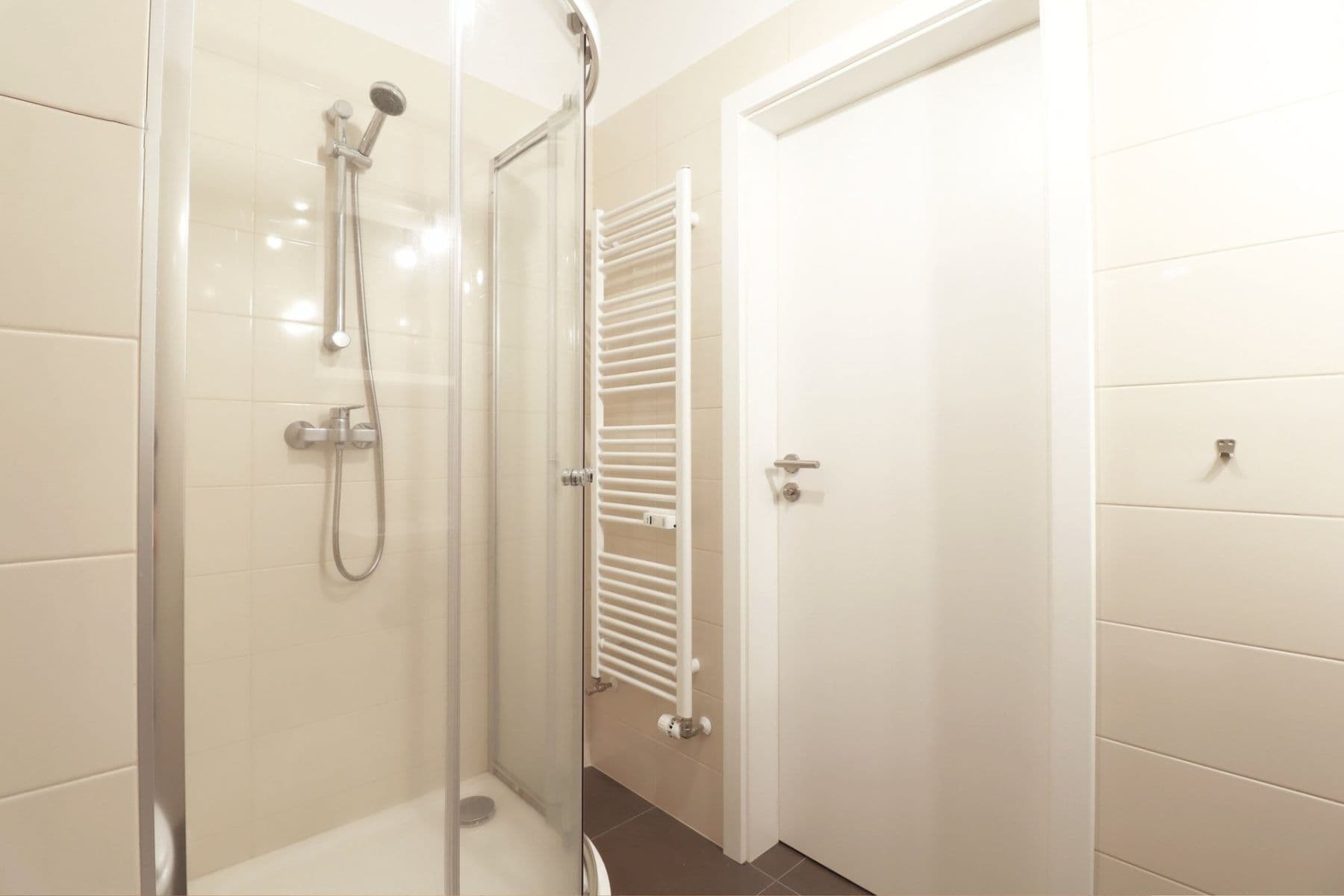 Pronájem bytu 1+kk 27 m², Bečovská, Praha, Praha Pronájem bytu 1+kk 27 m², Bečovská, Praha, Praha