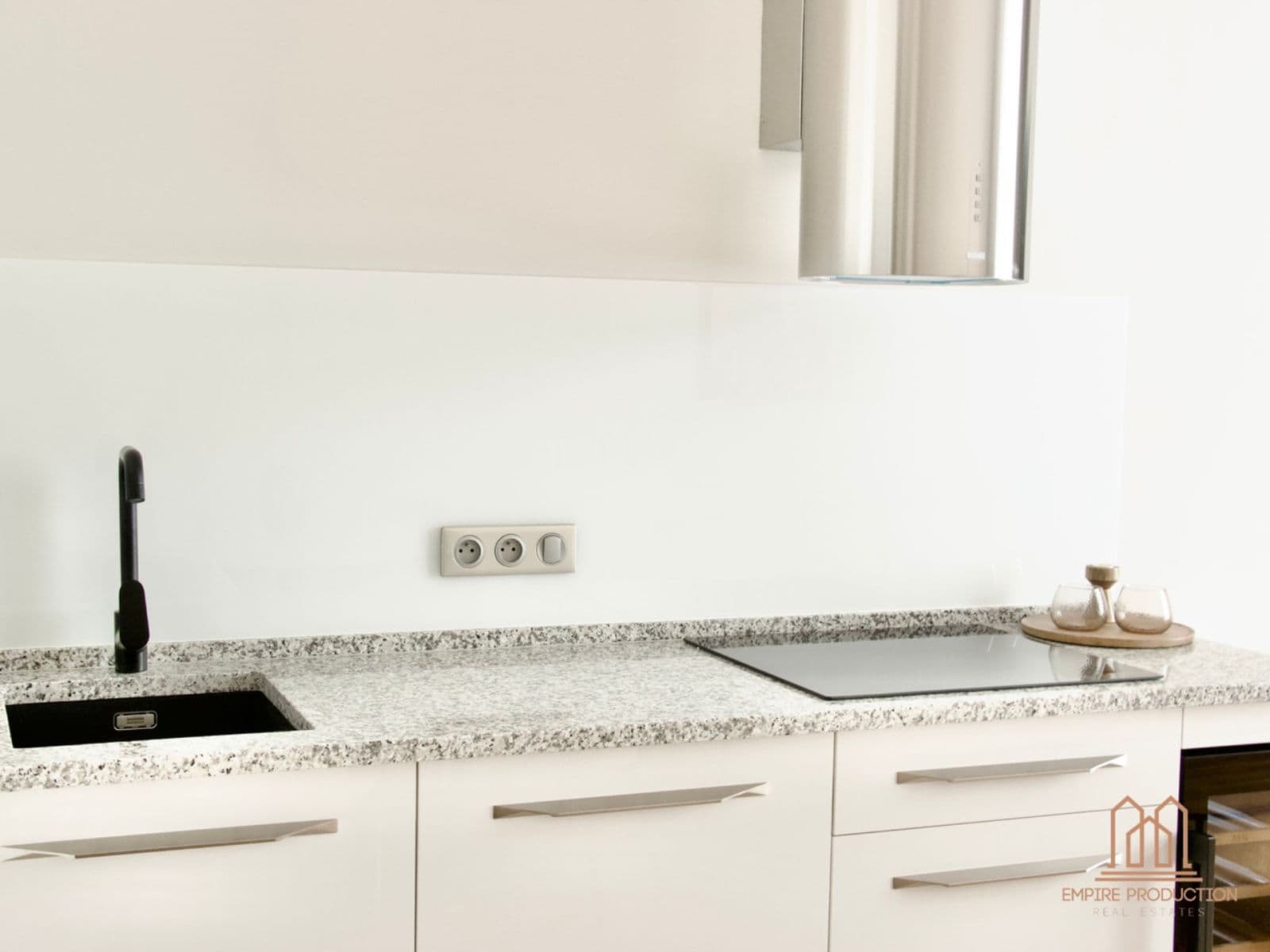 Prodej bytu 2+kk 49 m², Orelská, Praha, Praha Prodej bytu 2+kk 49 m², Orelská, Praha, Praha