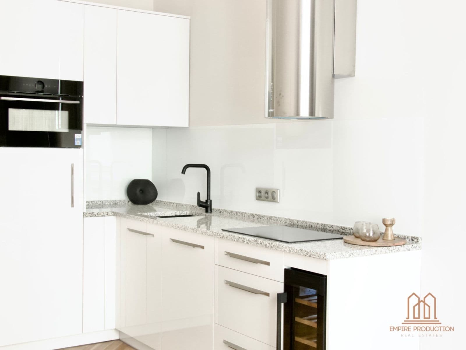 Prodej bytu 2+kk 49 m², Orelská, Praha, Praha Prodej bytu 2+kk 49 m², Orelská, Praha, Praha
