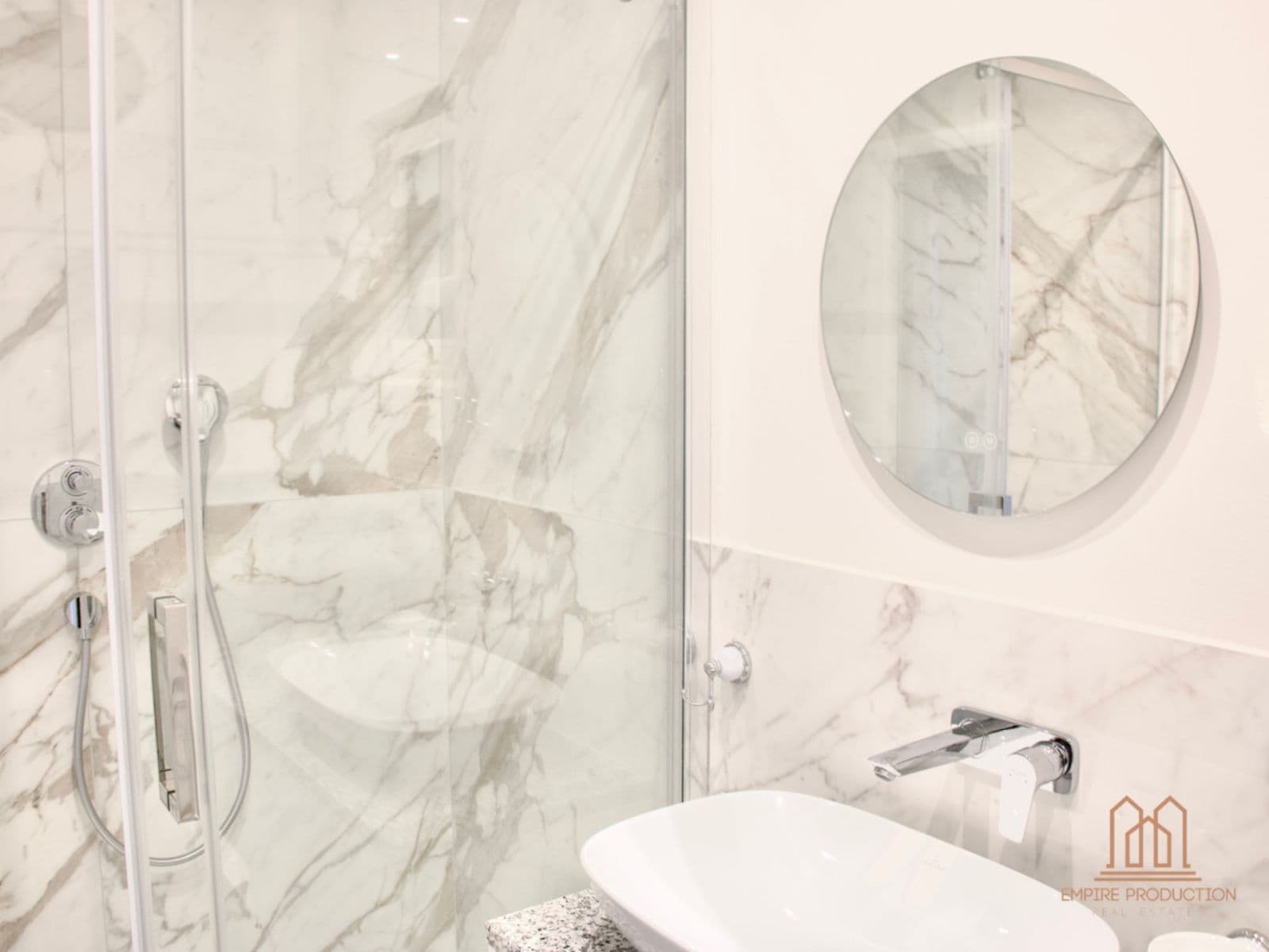 Prodej bytu 2+kk 53 m², Tolstého, Praha, Praha Prodej bytu 2+kk 53 m², Tolstého, Praha, Praha
