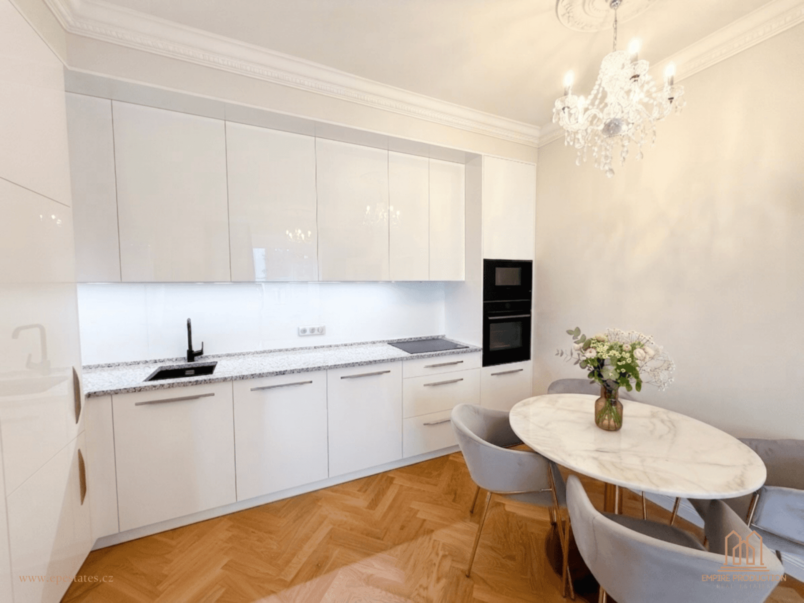 Prodej bytu 2+kk 56 m², Tolstého, Praha, Praha Prodej bytu 2+kk 56 m², Tolstého, Praha, Praha