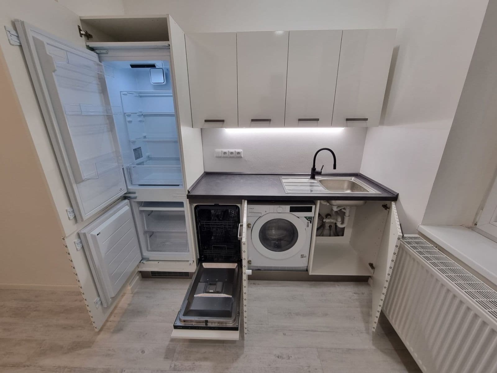 Pronájem bytu 3+kk 82 m², Moskevská, Ústí nad Labem, Ústecký kraj Pronájem bytu 3+kk 82 m², Moskevská, Ústí nad Labem, Ústecký kraj