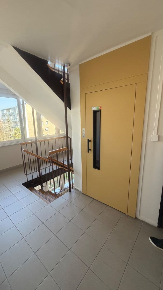 Prodej bytu 3+1 68 m², Pujmanové, Praha, Praha Prodej bytu 3+1 68 m², Pujmanové, Praha, Praha