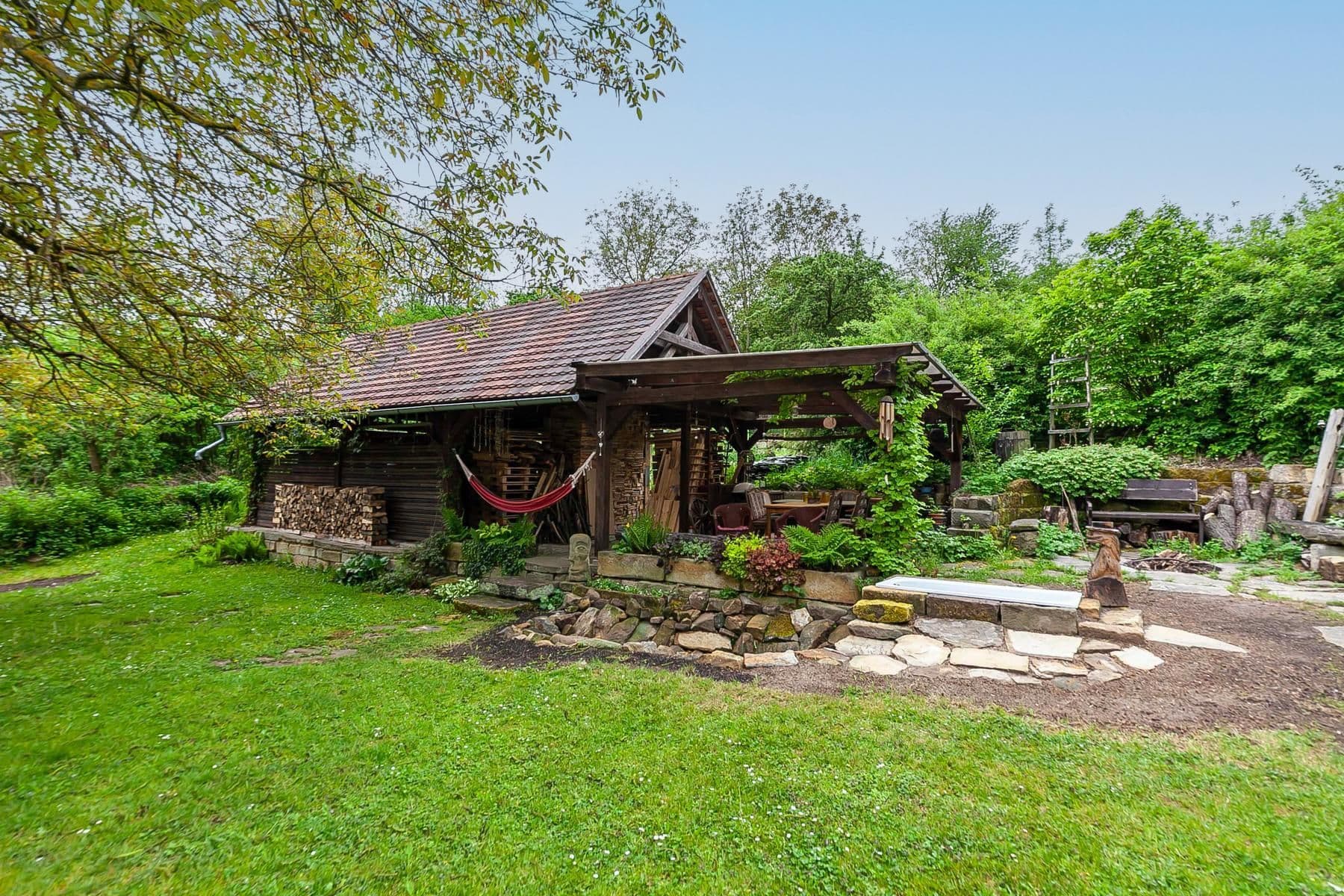 Prodej domu 196 m², pozemek 3.460 m², Staré Hrady, Královéhradecký kraj Prodej domu 196 m², pozemek 3.460 m², Staré Hrady, Královéhradecký kraj