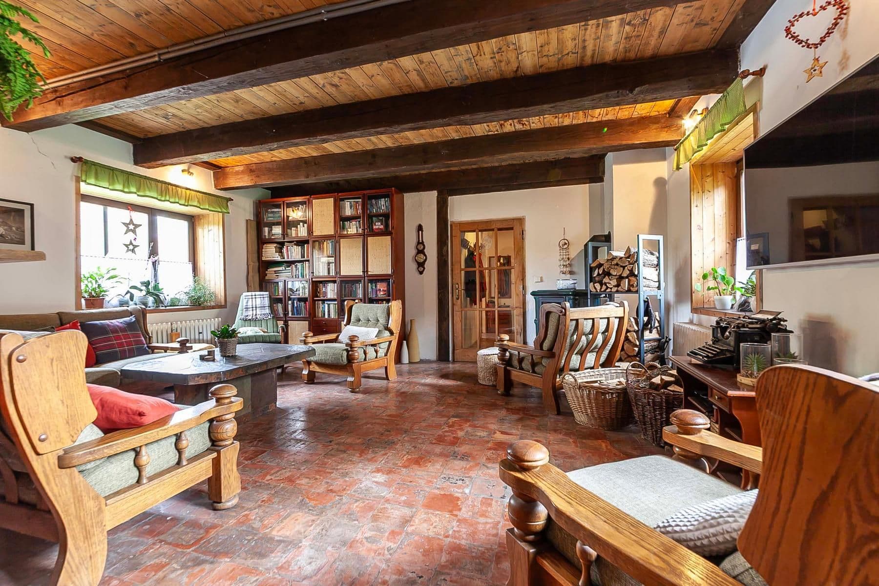 Prodej domu 196 m², pozemek 3.460 m², Staré Hrady, Královéhradecký kraj Prodej domu 196 m², pozemek 3.460 m², Staré Hrady, Královéhradecký kraj