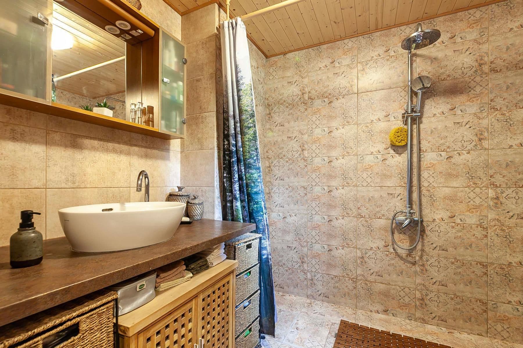 Prodej domu 196 m², pozemek 3.460 m², Staré Hrady, Královéhradecký kraj Prodej domu 196 m², pozemek 3.460 m², Staré Hrady, Královéhradecký kraj