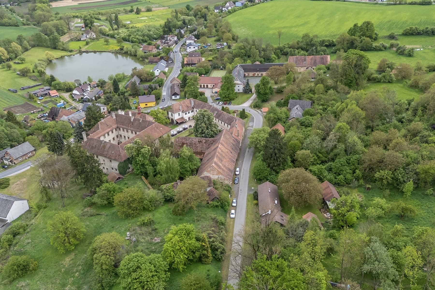 Prodej domu 196 m², pozemek 3.460 m², Staré Hrady, Královéhradecký kraj Prodej domu 196 m², pozemek 3.460 m², Staré Hrady, Královéhradecký kraj