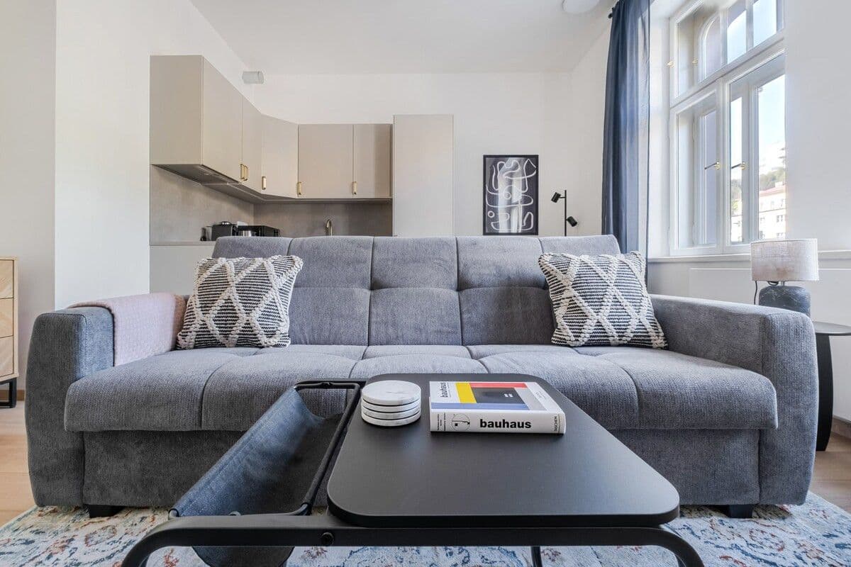 Pronájem bytu 51 m², Plzeňská, Praha, Praha Pronájem bytu 51 m², Plzeňská, Praha, Praha
