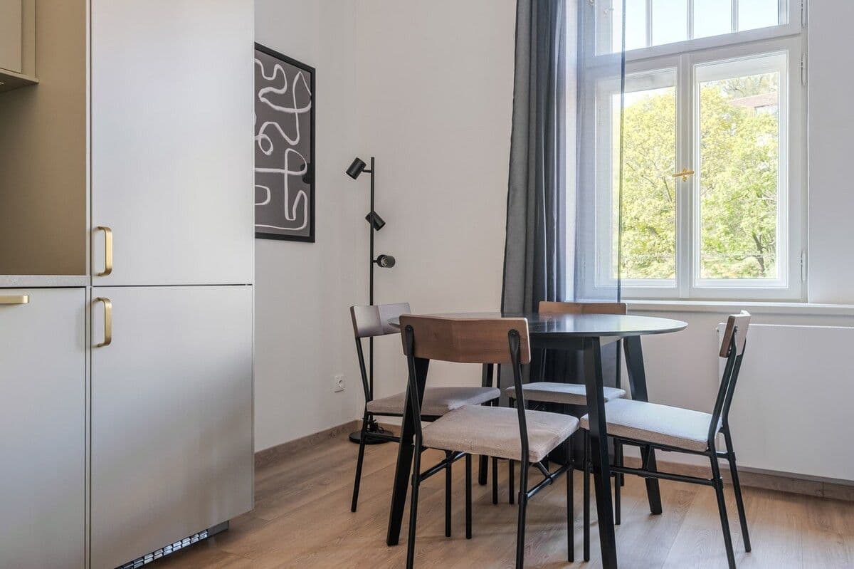 Pronájem bytu 51 m², Plzeňská, Praha, Praha Pronájem bytu 51 m², Plzeňská, Praha, Praha