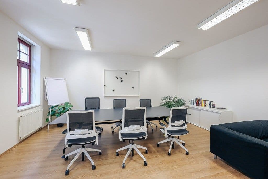 Pronájem kanceláře 153 m², Komunardů, Praha, Praha Pronájem kanceláře 153 m², Komunardů, Praha, Praha