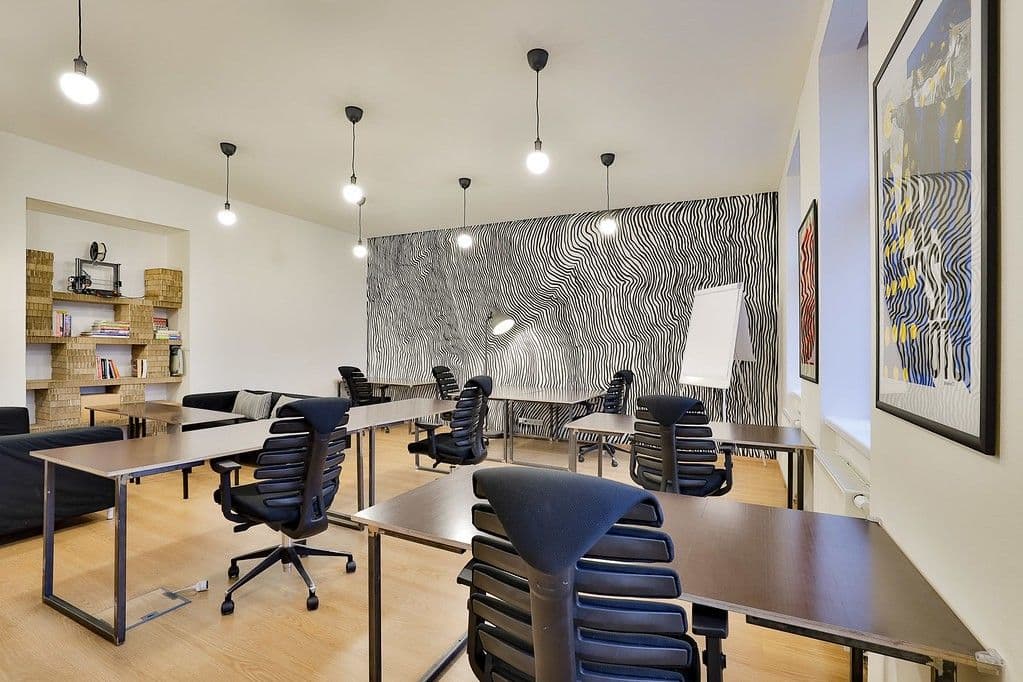 Pronájem kanceláře 153 m², Komunardů, Praha, Praha Pronájem kanceláře 153 m², Komunardů, Praha, Praha