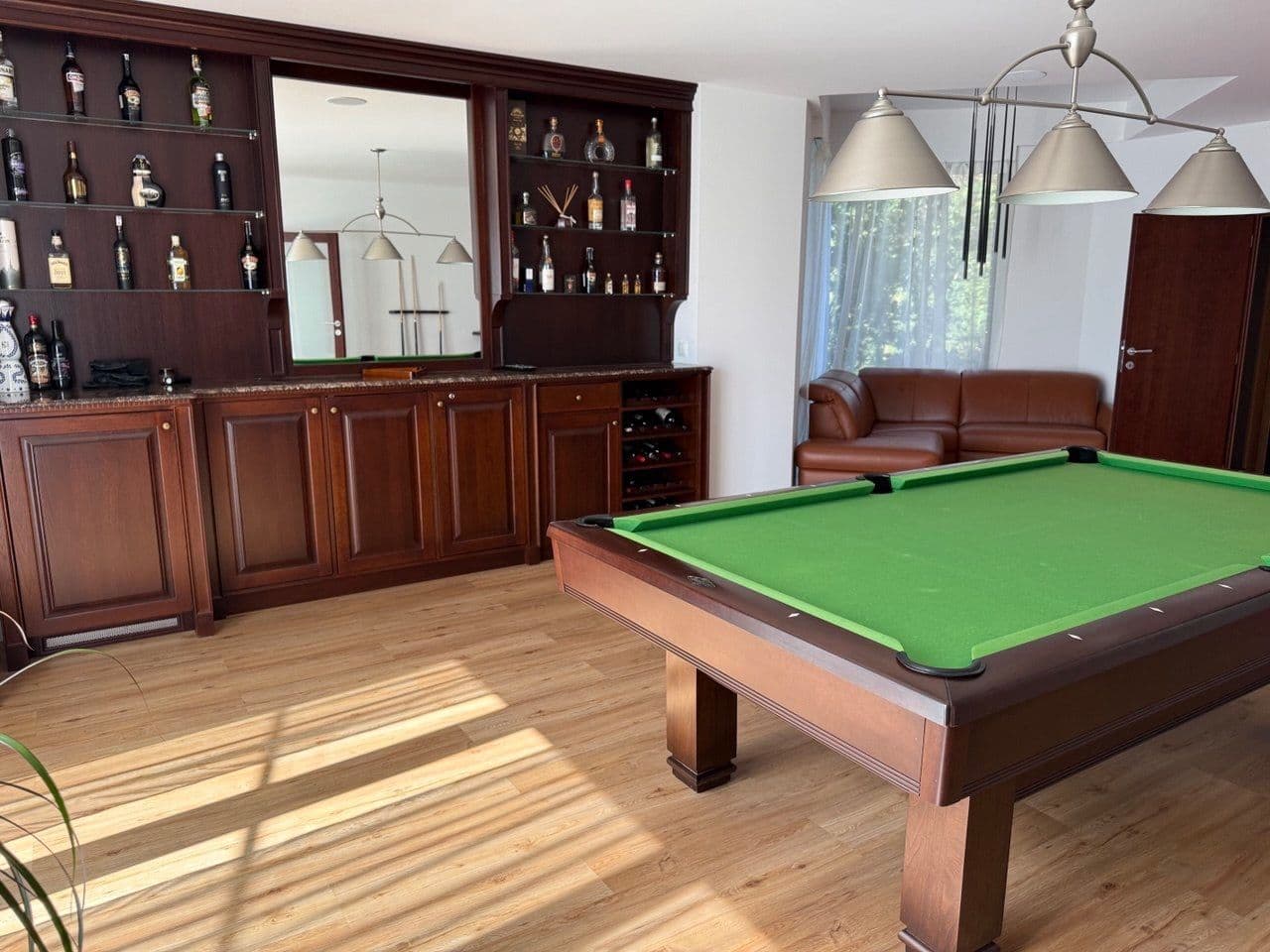 Prodej domu 350 m², pozemek 1.729 m², V Zahradách, Jirny, Středočeský kraj Prodej domu 350 m², pozemek 1.729 m², V Zahradách, Jirny, Středočeský kraj