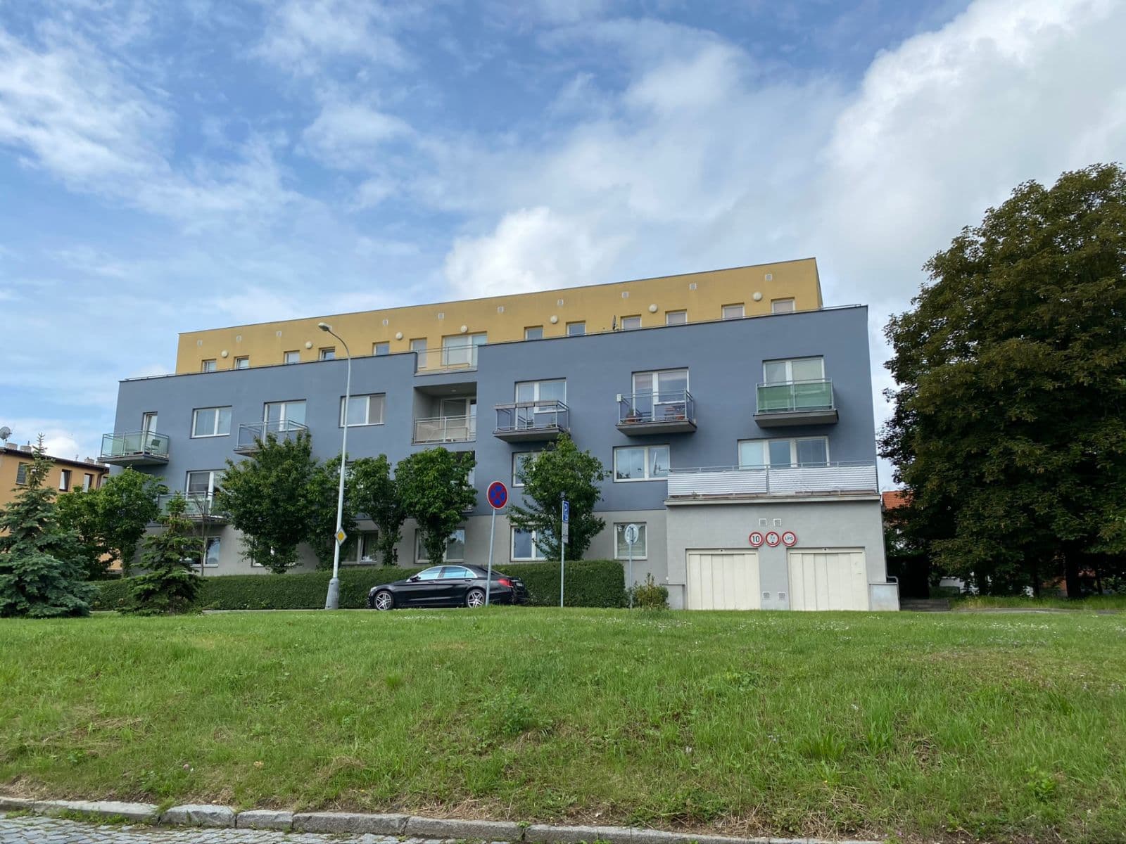 Prodej garáže 12 m², Rejchova, Praha, Praha Prodej garáže 12 m², Rejchova, Praha, Praha