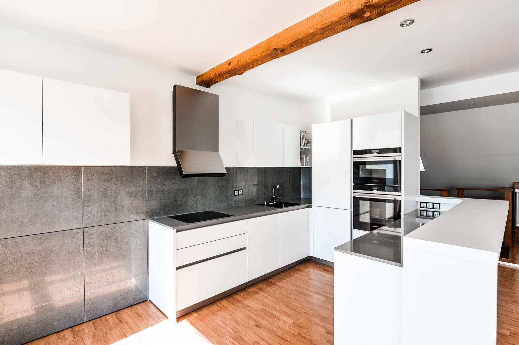 Pronájem bytu 4+kk 165 m², Jilemnického, Praha, Praha Pronájem bytu 4+kk 165 m², Jilemnického, Praha, Praha