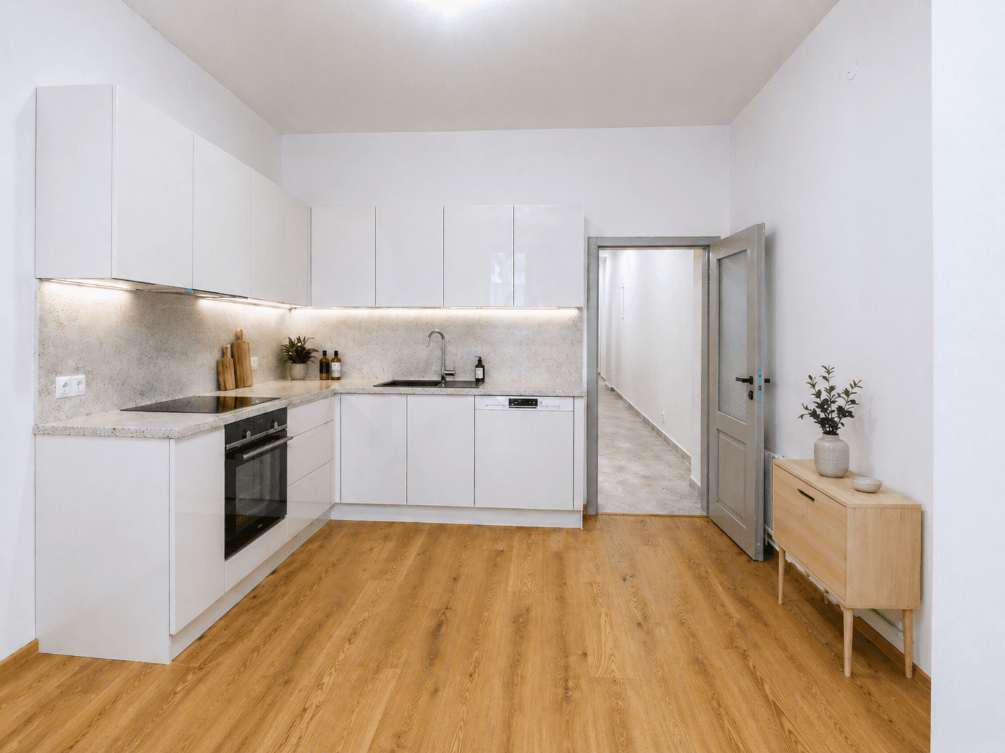 Prodej bytu 2+kk 54 m², Dělnická, Praha, Praha Prodej bytu 2+kk 54 m², Dělnická, Praha, Praha