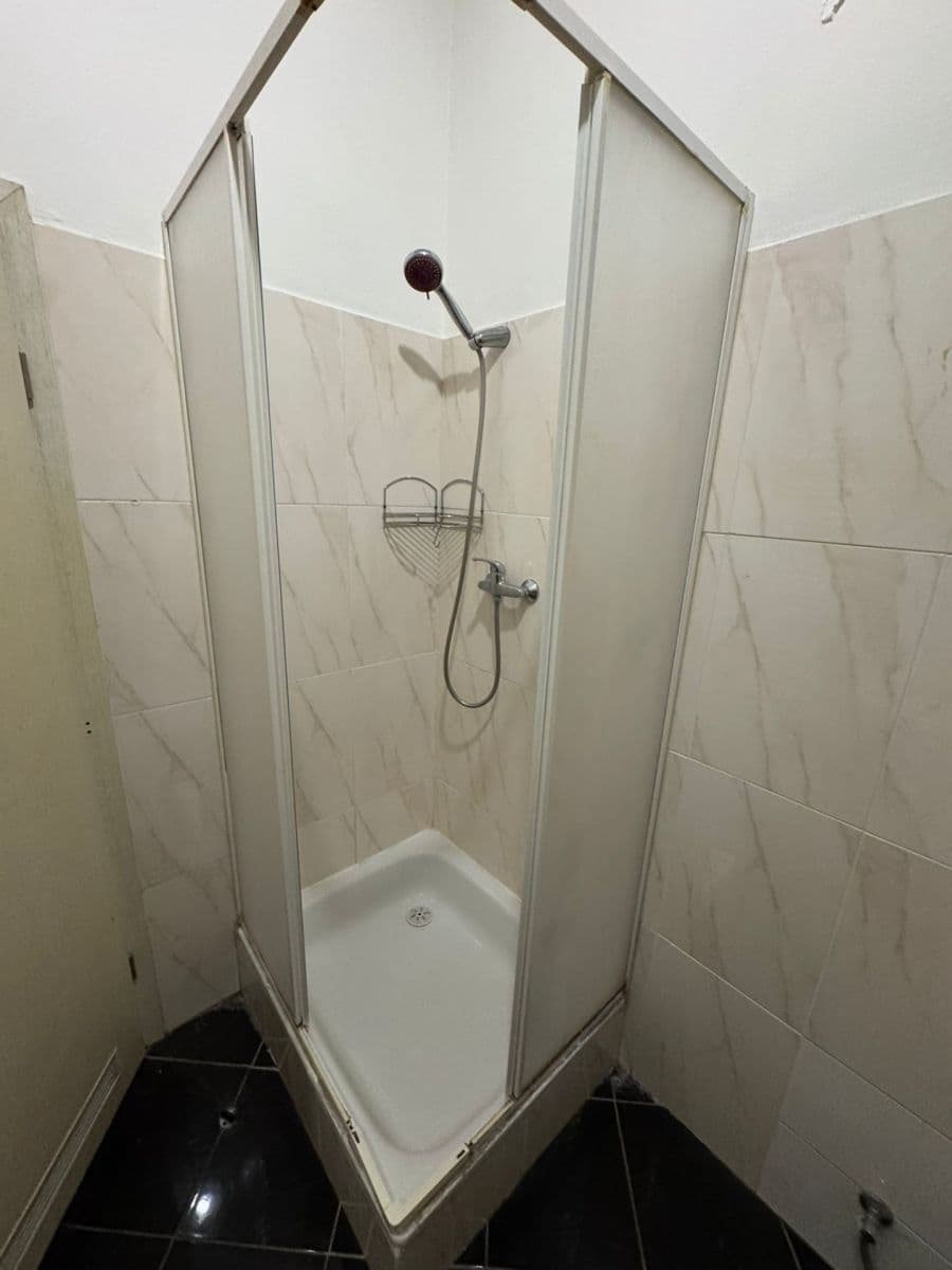 Pronájem bytu 2+kk 35 m², Umělecká, Praha, Praha Pronájem bytu 2+kk 35 m², Umělecká, Praha, Praha