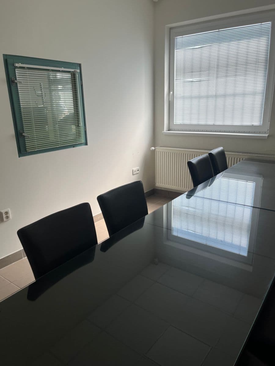 Prodej kanceláře 690 m², Nádražná, Šaľa, Nitriansky kraj Prodej kanceláře 690 m², Nádražná, Šaľa, Nitriansky kraj