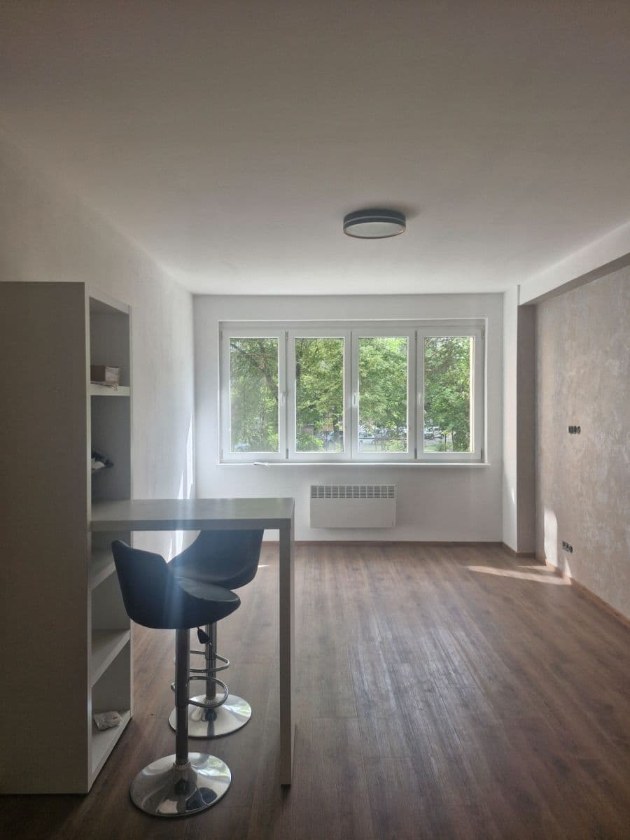 Prodej bytu 2+kk 43 m², Kolbenova, Praha, Praha Prodej bytu 2+kk 43 m², Kolbenova, Praha, Praha