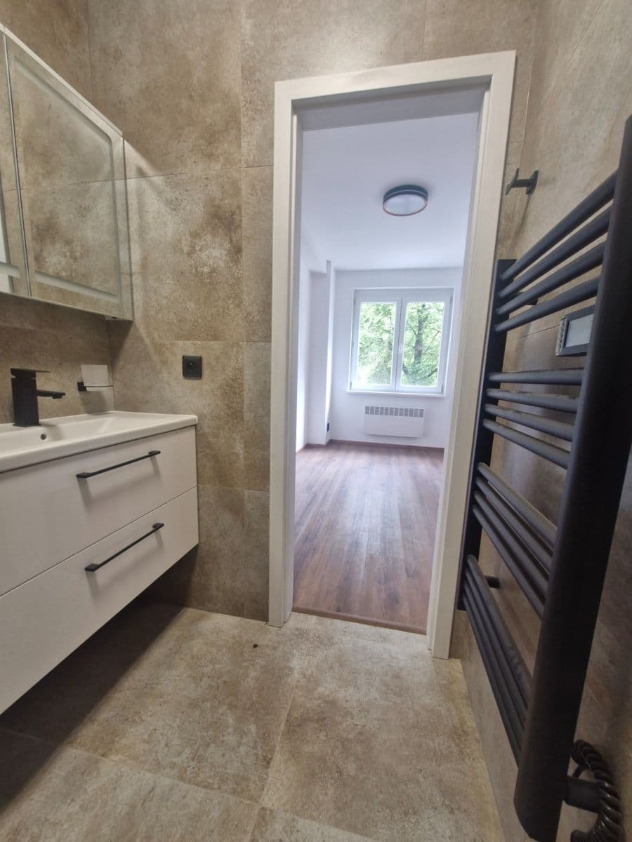 Prodej bytu 2+kk 43 m², Kolbenova, Praha, Praha Prodej bytu 2+kk 43 m², Kolbenova, Praha, Praha