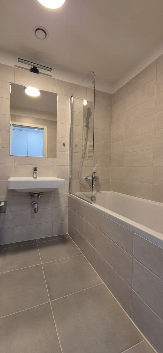 Pronájem bytu 2+kk 50 m², Komořanská, Praha, Praha Pronájem bytu 2+kk 50 m², Komořanská, Praha, Praha
