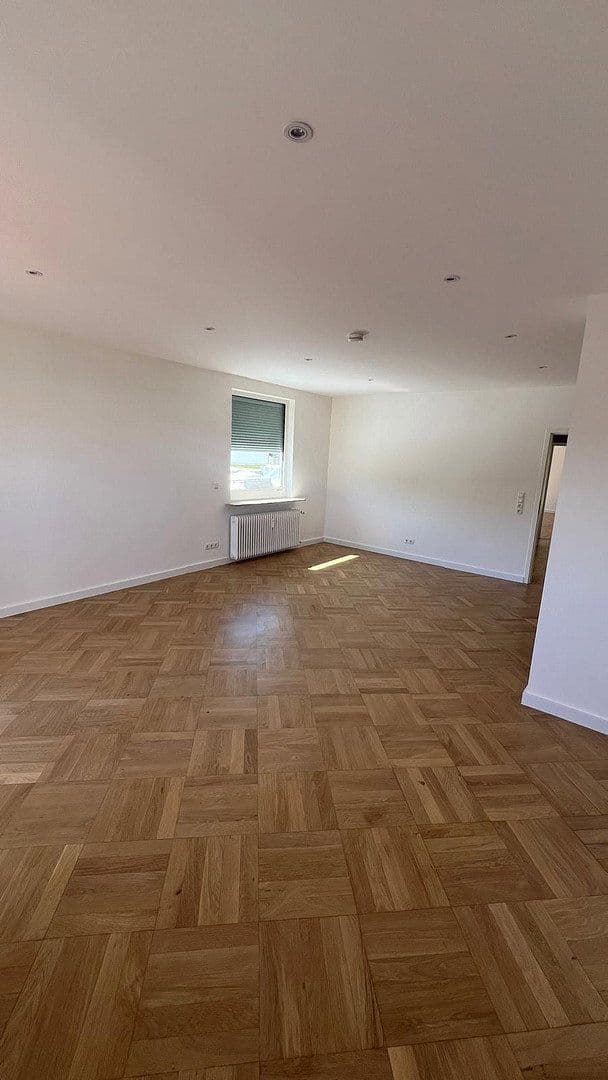 Pronájem bytu 2+1 74 m², Broichstr. 75, Bonn-Beuel, Severní Porýní-Vestfálsko Pronájem bytu 2+1 74 m², Broichstr. 75, Bonn-Beuel, Severní Porýní-Vestfálsko
