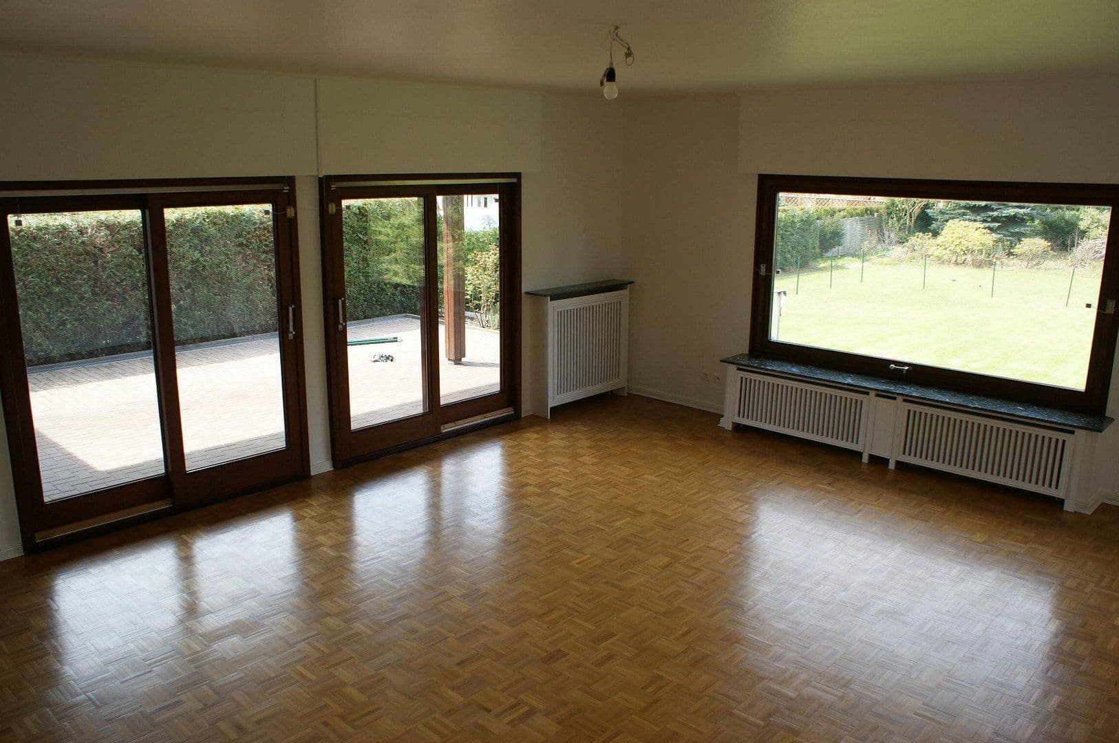 Prodej domu 265 m², pozemek 1.321 m², Berlin, Berlín Prodej domu 265 m², pozemek 1.321 m², Berlin, Berlín
