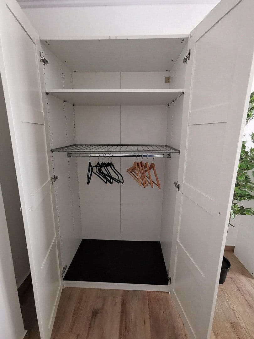 Pronájem bytu 1+1 40 m², Griesheim, Hessen Pronájem bytu 1+1 40 m², Griesheim, Hessen