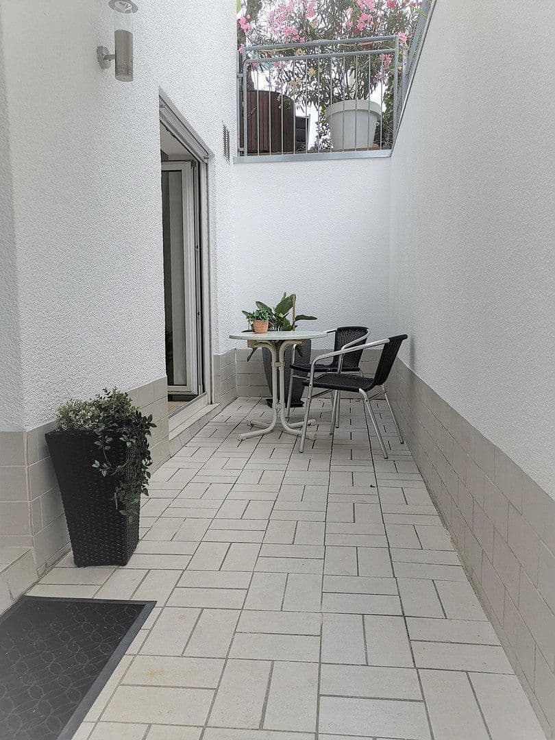 Pronájem bytu 1+1 40 m², Griesheim, Hessen Pronájem bytu 1+1 40 m², Griesheim, Hessen