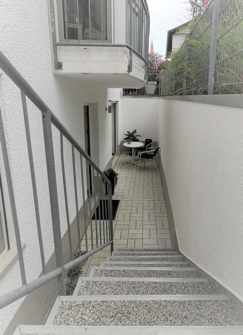 Pronájem bytu 1+1 40 m², Griesheim, Hessen Pronájem bytu 1+1 40 m², Griesheim, Hessen
