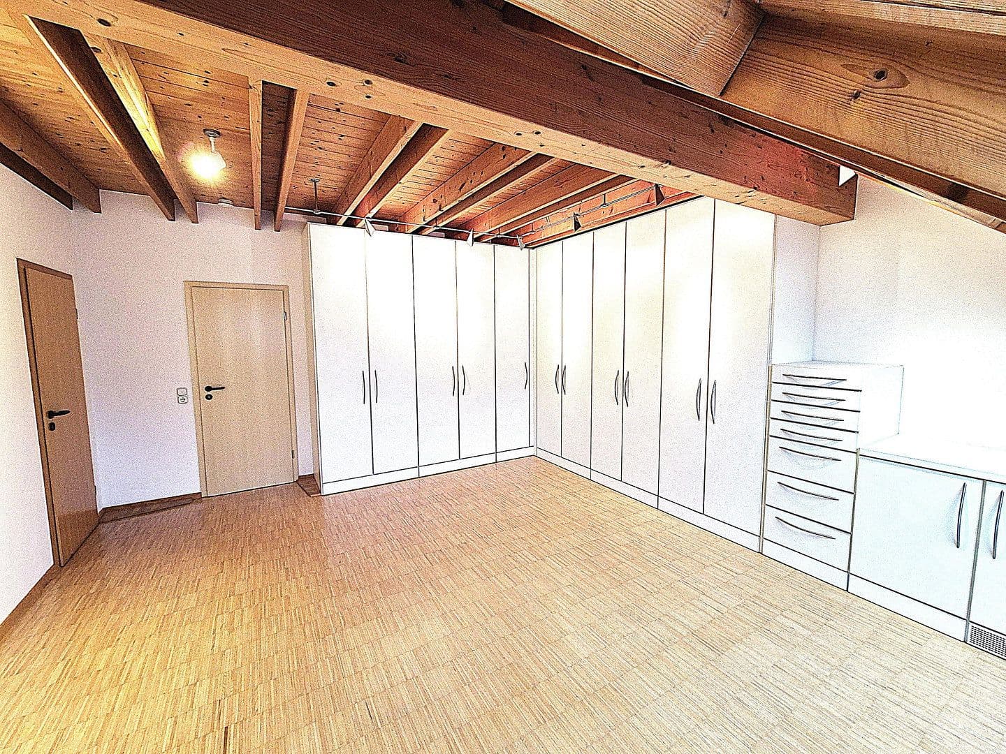 Pronájem domu 200 m², pozemek 420 m², Dietzenbach, Hessen Pronájem domu 200 m², pozemek 420 m², Dietzenbach, Hessen