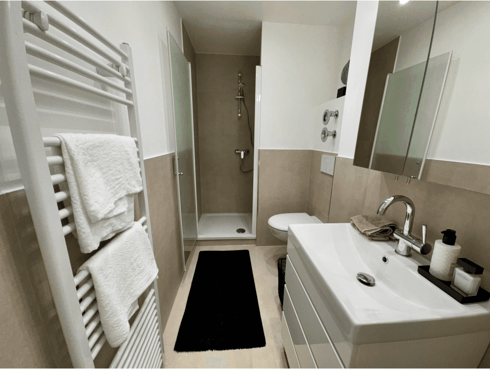 Prodej bytu 3+1 77 m², Köln, Severní Porýní-Vestfálsko Prodej bytu 3+1 77 m², Köln, Severní Porýní-Vestfálsko