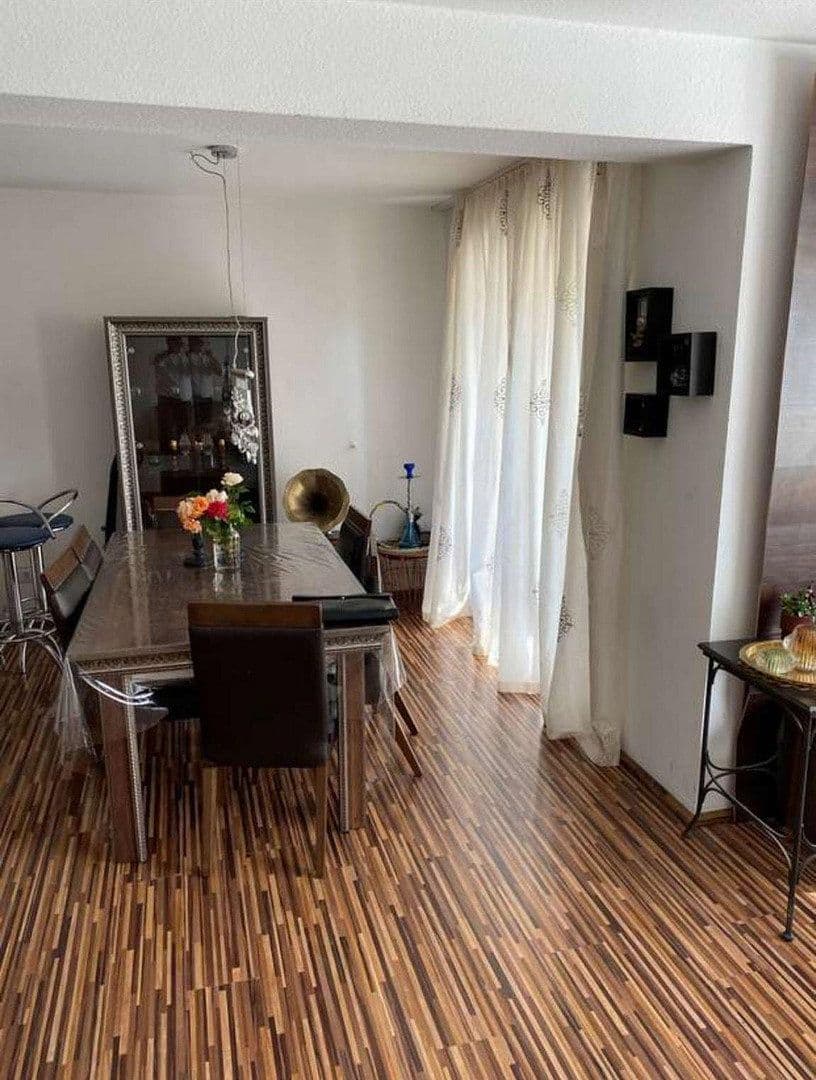 Prodej domu 118 m², pozemek 327 m², Friedberg (Hessen), Hessen Prodej domu 118 m², pozemek 327 m², Friedberg (Hessen), Hessen