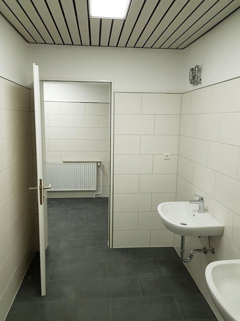 Pronájem kanceláře 107 m², Herzog-Bernd-Str. 2-4, Soltau, Dolní Sasko Pronájem kanceláře 107 m², Herzog-Bernd-Str. 2-4, Soltau, Dolní Sasko