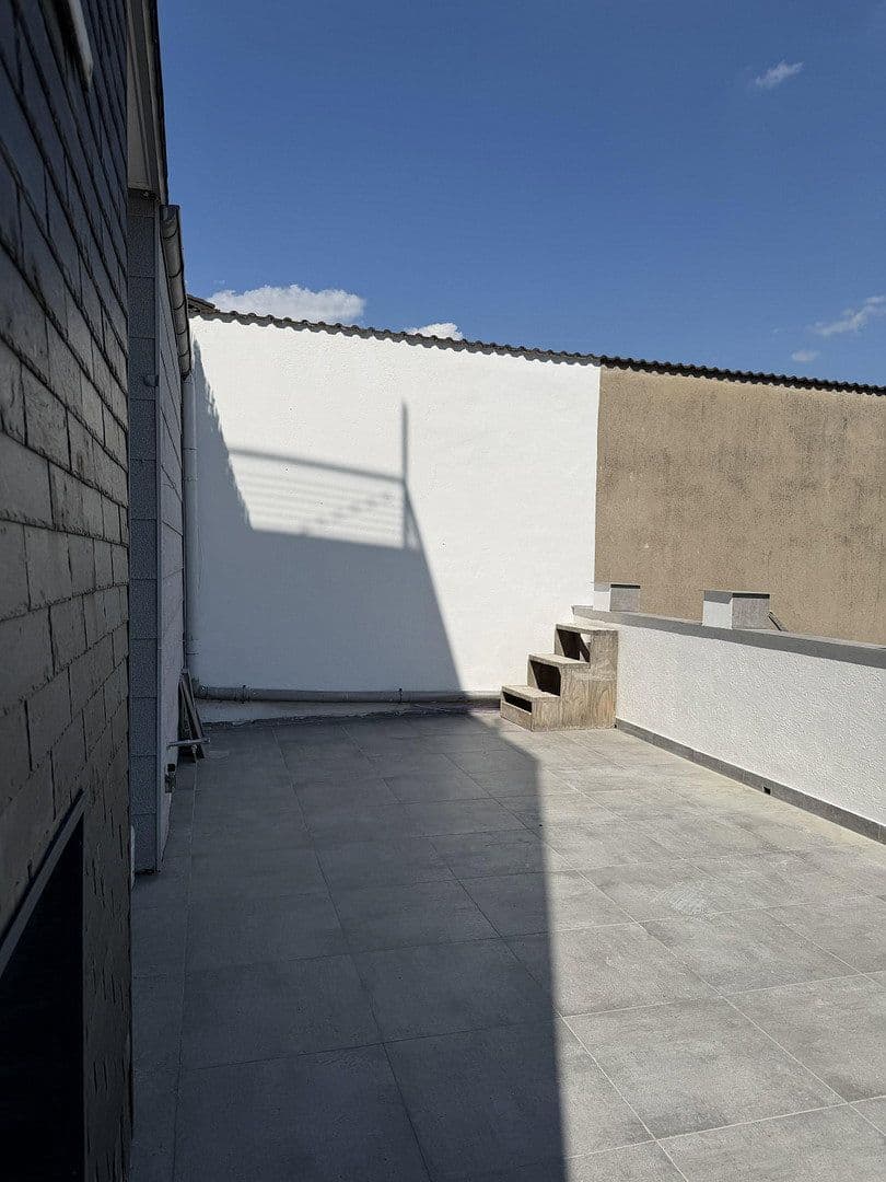 Pronájem bytu 2+1 85 m², Langenfeld (Rheinland), Severní Porýní-Vestfálsko Pronájem bytu 2+1 85 m², Langenfeld (Rheinland), Severní Porýní-Vestfálsko