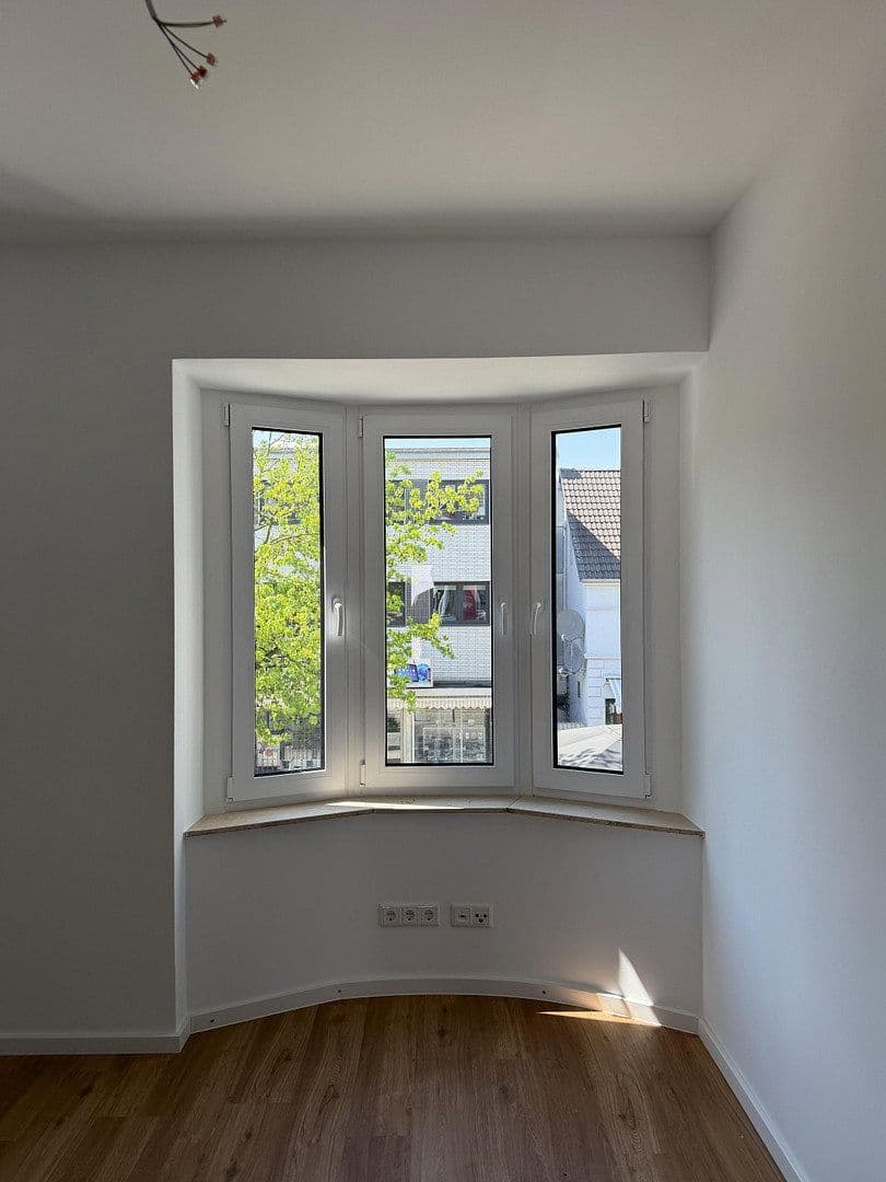 Pronájem bytu 2+1 85 m², Langenfeld (Rheinland), Severní Porýní-Vestfálsko Pronájem bytu 2+1 85 m², Langenfeld (Rheinland), Severní Porýní-Vestfálsko