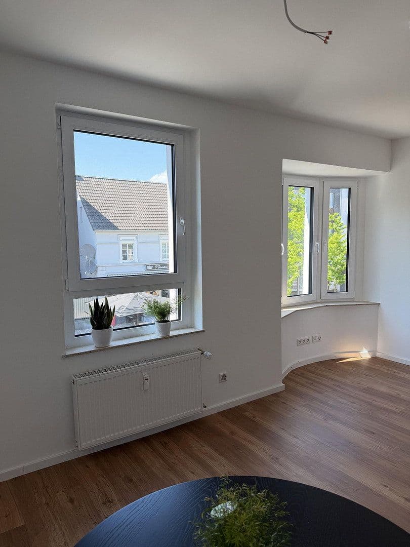 Pronájem bytu 2+1 85 m², Langenfeld (Rheinland), Severní Porýní-Vestfálsko Pronájem bytu 2+1 85 m², Langenfeld (Rheinland), Severní Porýní-Vestfálsko