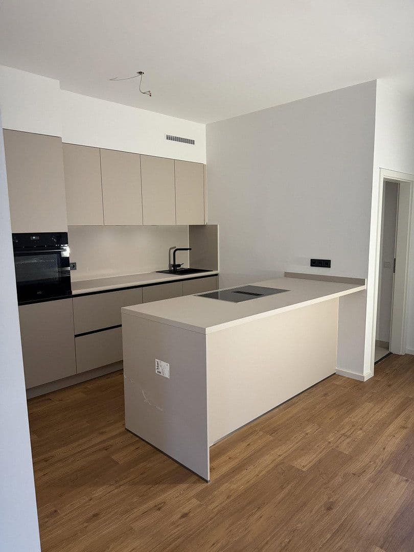 Pronájem bytu 2+1 85 m², Langenfeld (Rheinland), Severní Porýní-Vestfálsko Pronájem bytu 2+1 85 m², Langenfeld (Rheinland), Severní Porýní-Vestfálsko