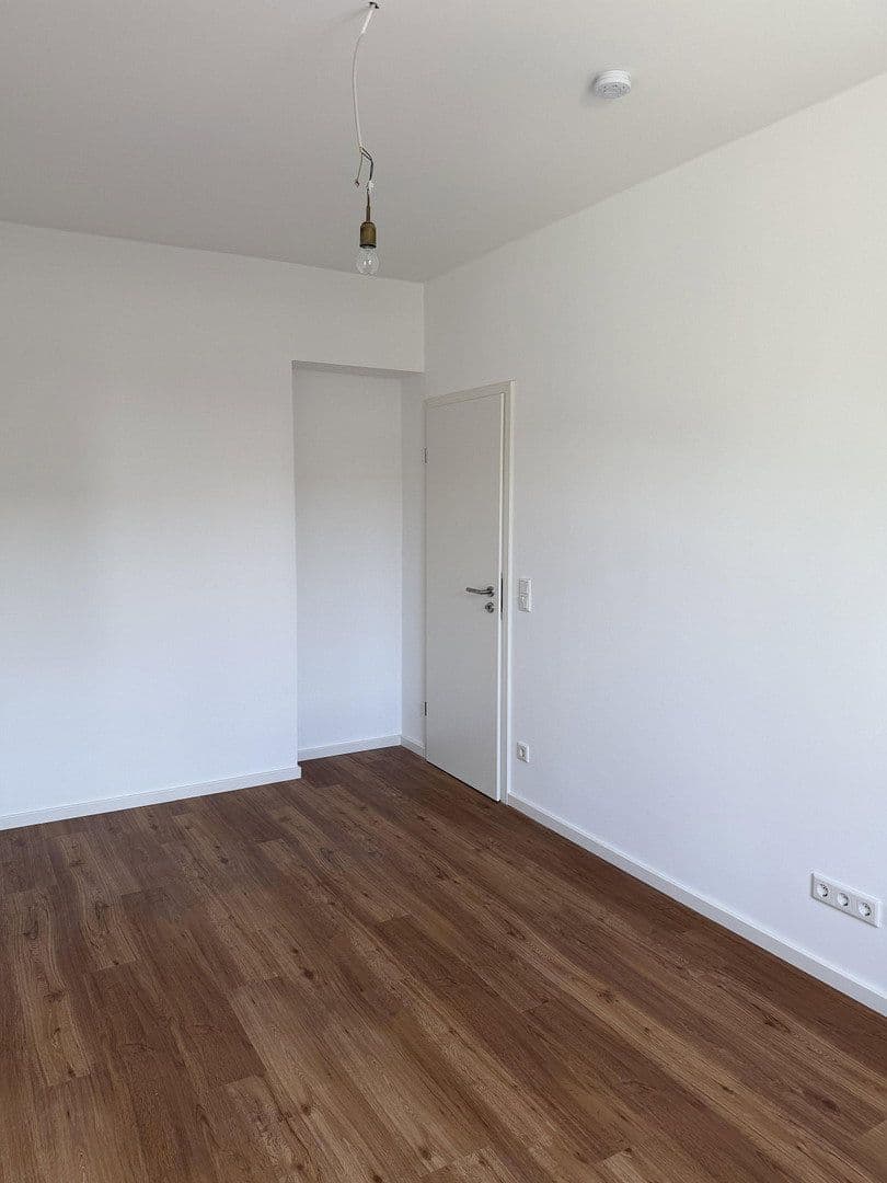 Pronájem bytu 2+1 85 m², Langenfeld (Rheinland), Severní Porýní-Vestfálsko Pronájem bytu 2+1 85 m², Langenfeld (Rheinland), Severní Porýní-Vestfálsko