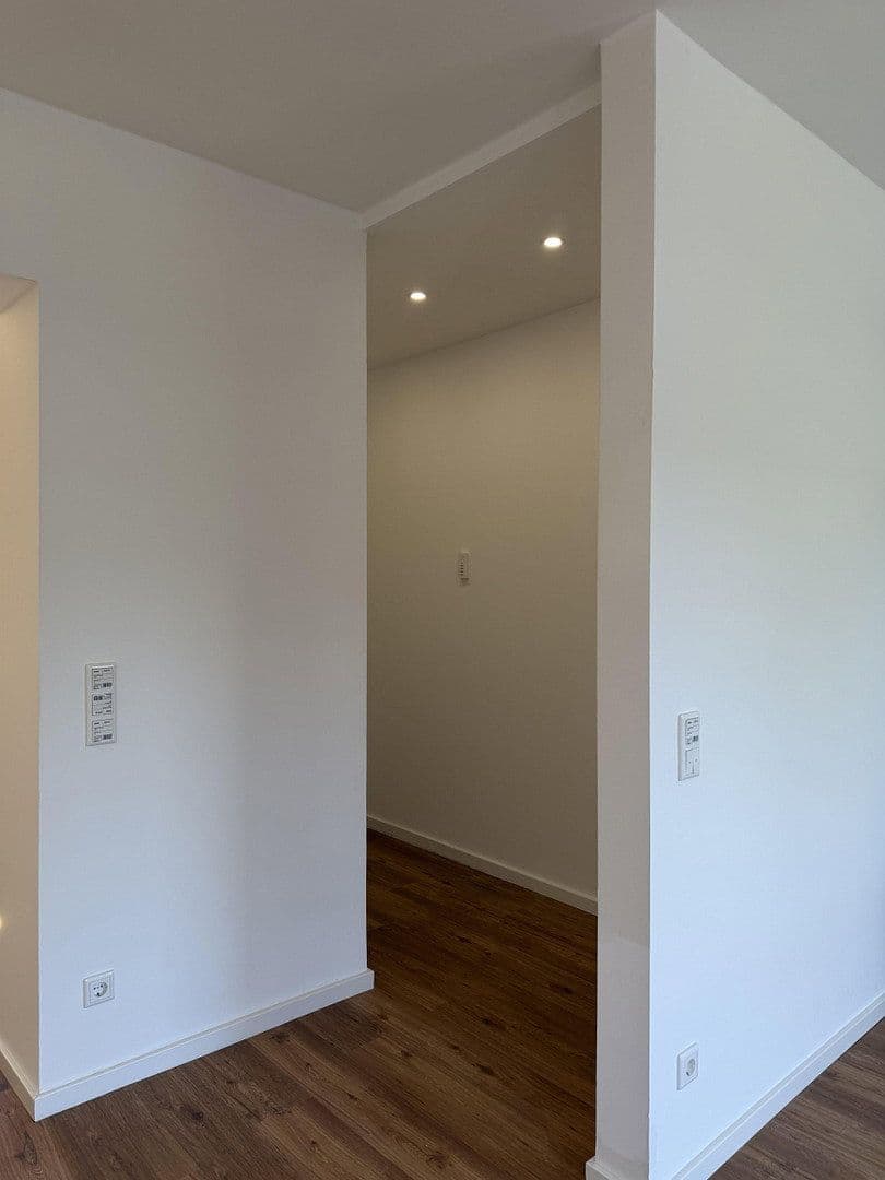 Pronájem bytu 2+1 85 m², Langenfeld (Rheinland), Severní Porýní-Vestfálsko Pronájem bytu 2+1 85 m², Langenfeld (Rheinland), Severní Porýní-Vestfálsko