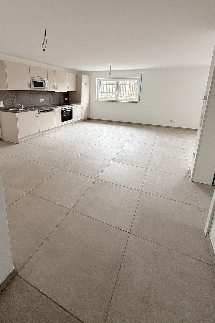 Pronájem bytu 3+1 64 m², An der Schwefelquelle 2, Schwandorf, Bavorsko Pronájem bytu 3+1 64 m², An der Schwefelquelle 2, Schwandorf, Bavorsko