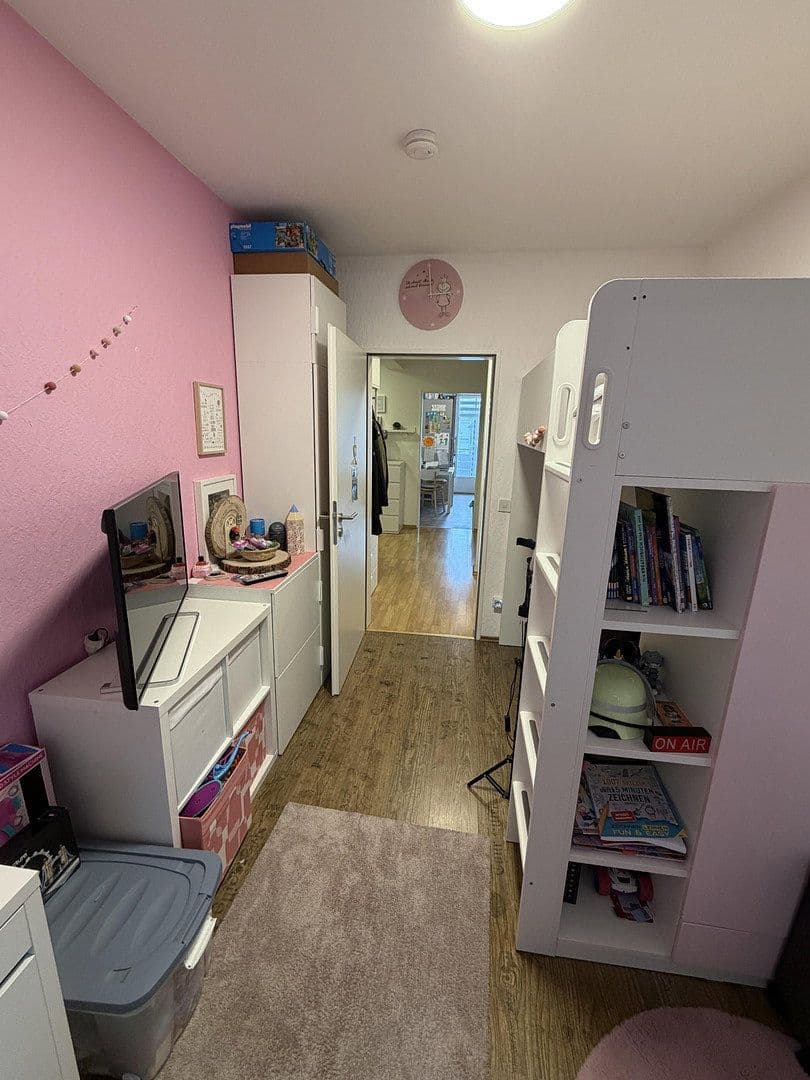Pronájem bytu 3+1 70 m², Konstantinstraße 133, Mönchengladbach, Severní Porýní-Vestfálsko Pronájem bytu 3+1 70 m², Konstantinstraße 133, Mönchengladbach, Severní Porýní-Vestfálsko
