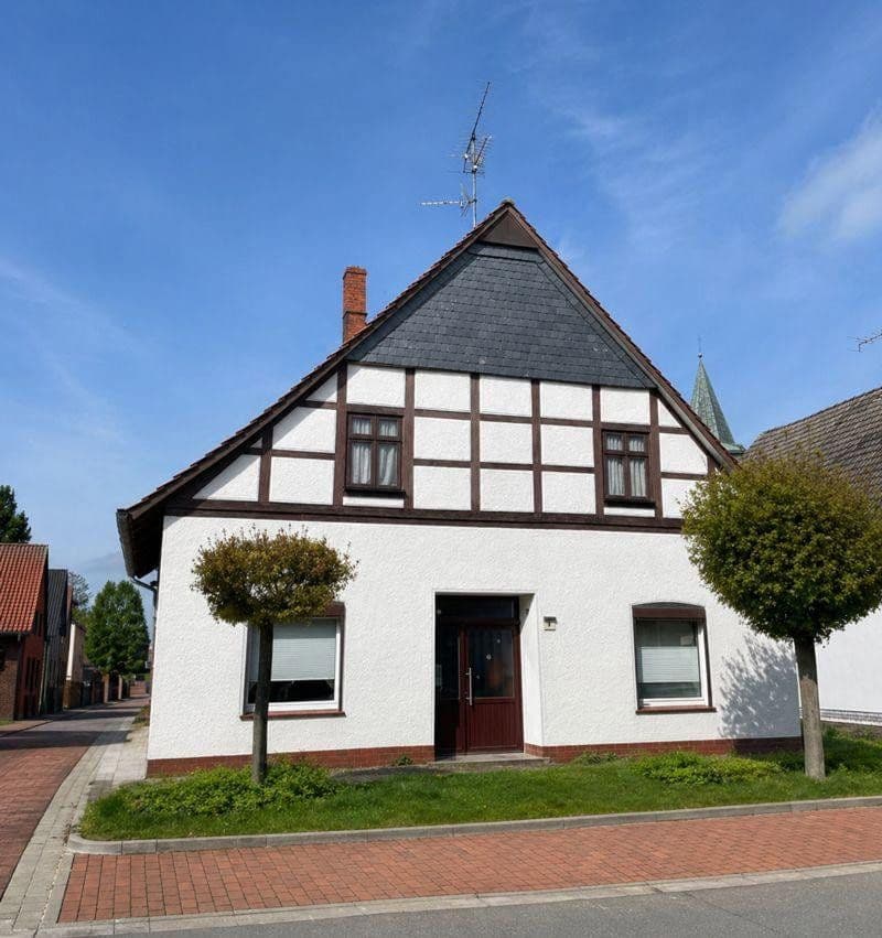 Prodej domu 130 m², pozemek 402 m², An der Schanze 9, Wunstorf, Dolní Sasko Prodej domu 130 m², pozemek 402 m², An der Schanze 9, Wunstorf, Dolní Sasko