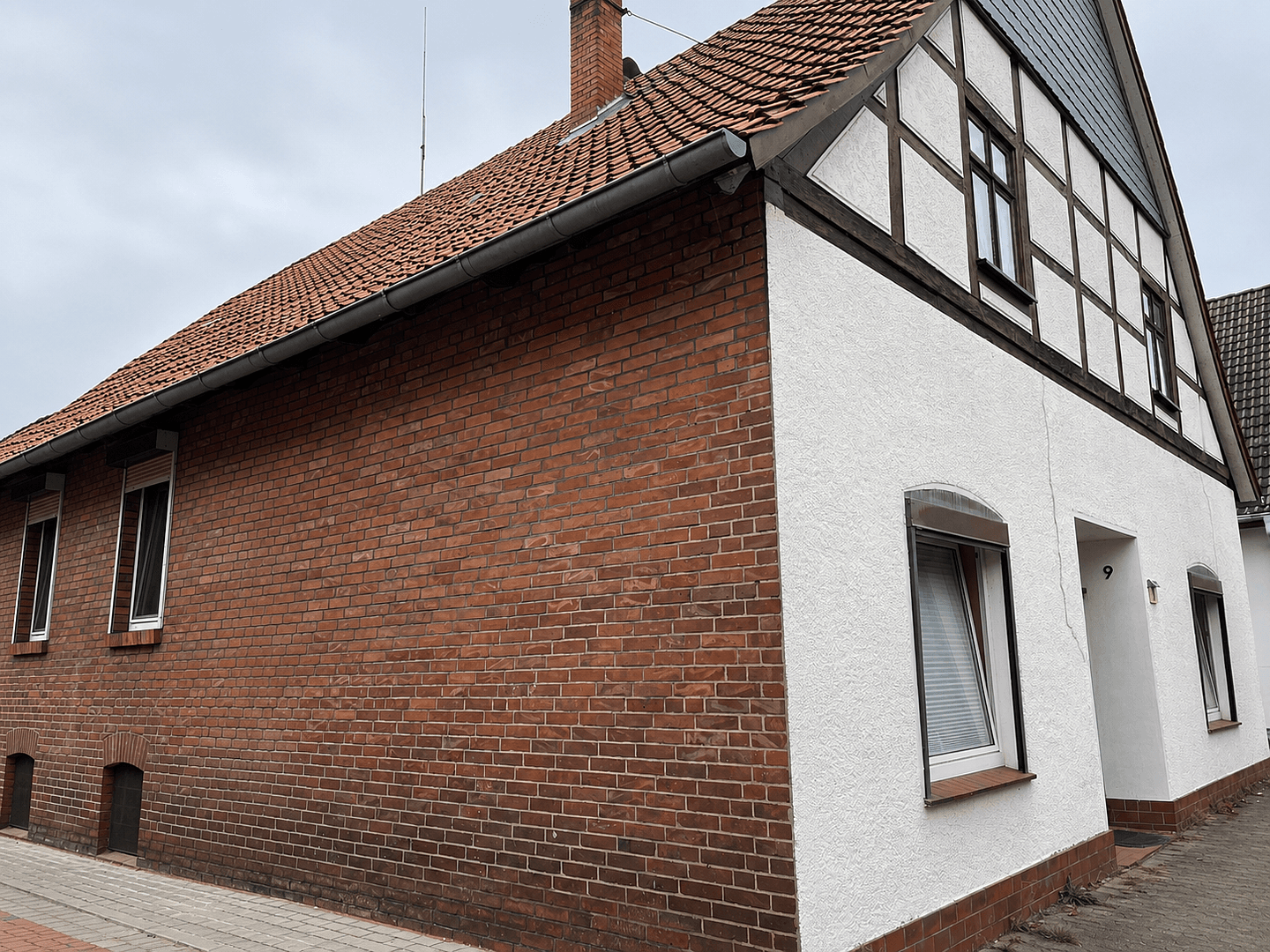 Prodej domu 130 m², pozemek 402 m², An der Schanze 9, Wunstorf, Dolní Sasko Prodej domu 130 m², pozemek 402 m², An der Schanze 9, Wunstorf, Dolní Sasko