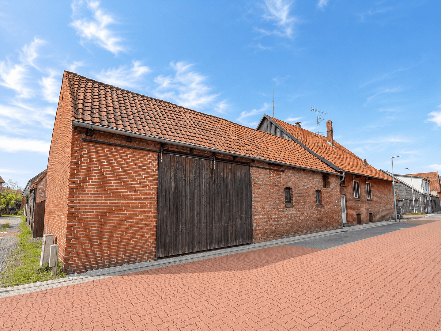Prodej domu 130 m², pozemek 402 m², An der Schanze 9, Wunstorf, Dolní Sasko Prodej domu 130 m², pozemek 402 m², An der Schanze 9, Wunstorf, Dolní Sasko