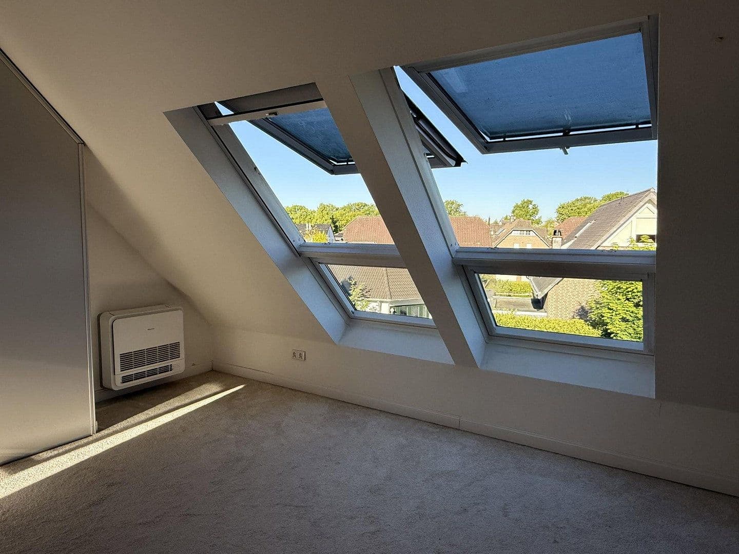 Prodej domu 136 m², pozemek 310 m², Krefeld, Severní Porýní-Vestfálsko Prodej domu 136 m², pozemek 310 m², Krefeld, Severní Porýní-Vestfálsko