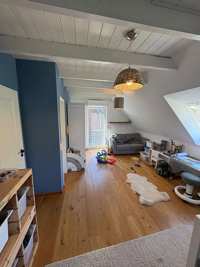 Prodej domu 136 m², pozemek 310 m², Krefeld, Severní Porýní-Vestfálsko Prodej domu 136 m², pozemek 310 m², Krefeld, Severní Porýní-Vestfálsko
