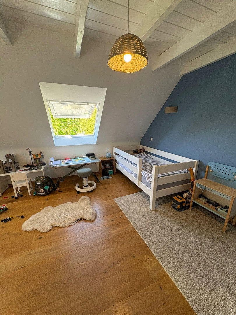 Prodej domu 136 m², pozemek 310 m², Krefeld, Severní Porýní-Vestfálsko Prodej domu 136 m², pozemek 310 m², Krefeld, Severní Porýní-Vestfálsko