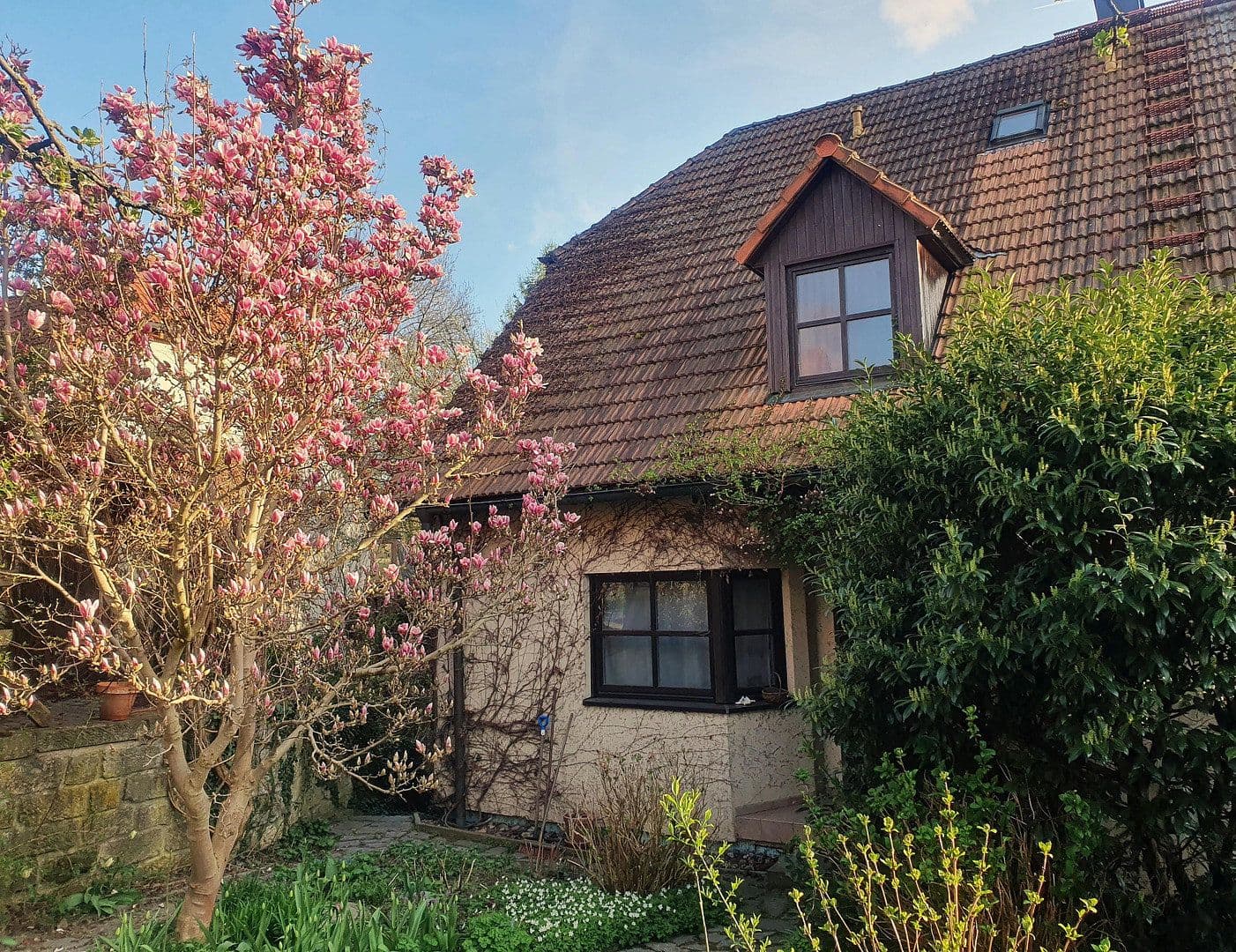 Prodej domu 150 m², pozemek 897 m², Dresden-Schönfeld, Sasko Prodej domu 150 m², pozemek 897 m², Dresden-Schönfeld, Sasko